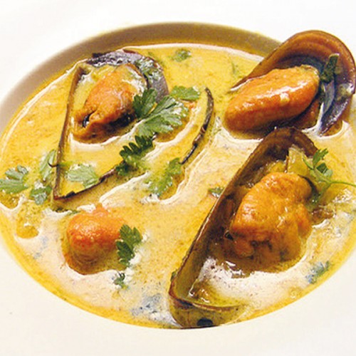Cozze in brodetto di pesce al curry